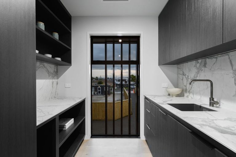 Photo of property in 58a Hinewa Road, Otumoetai, Tauranga, 3110