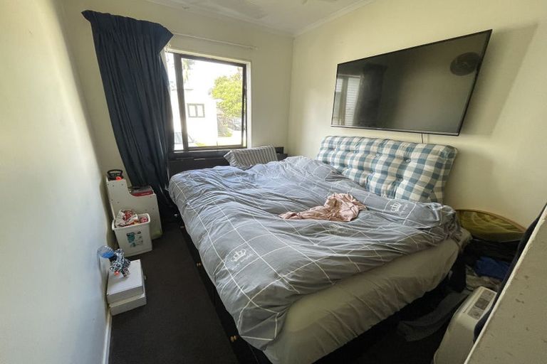 Photo of property in 162 Edmonton Road, Te Atatu South, Auckland, 0610