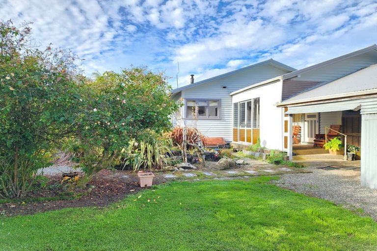 Photo of property in 24 Brodie Street, Blackball, 7804