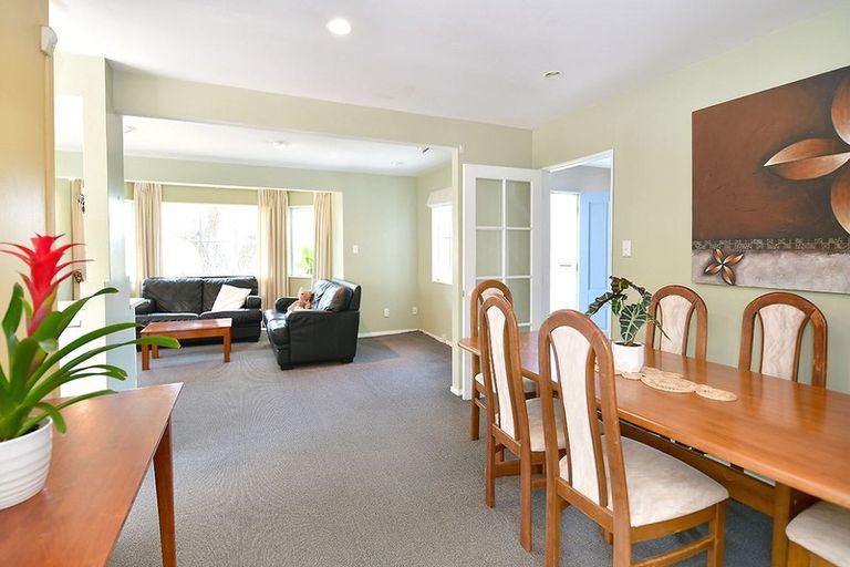Photo of property in 16 Kenneth Hopper Place, Manly, Whangaparaoa, 0930