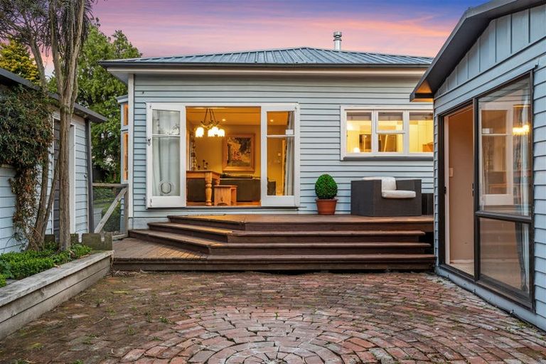 Photo of property in 19 Condell Avenue, Papanui, Christchurch, 8053