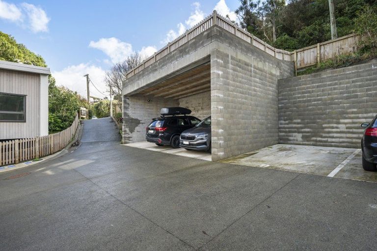 Photo of property in 8c Ferry Road, Days Bay, Lower Hutt, 5013