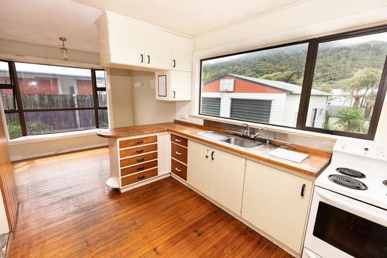 Photo of property in 199 Main South Road, Karoro, Greymouth, 7805