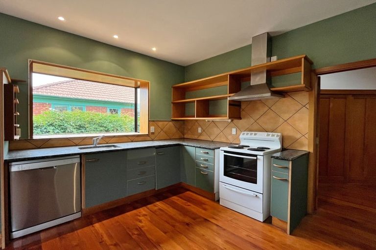 Photo of property in 21 Ilam Road, Upper Riccarton, Christchurch, 8041