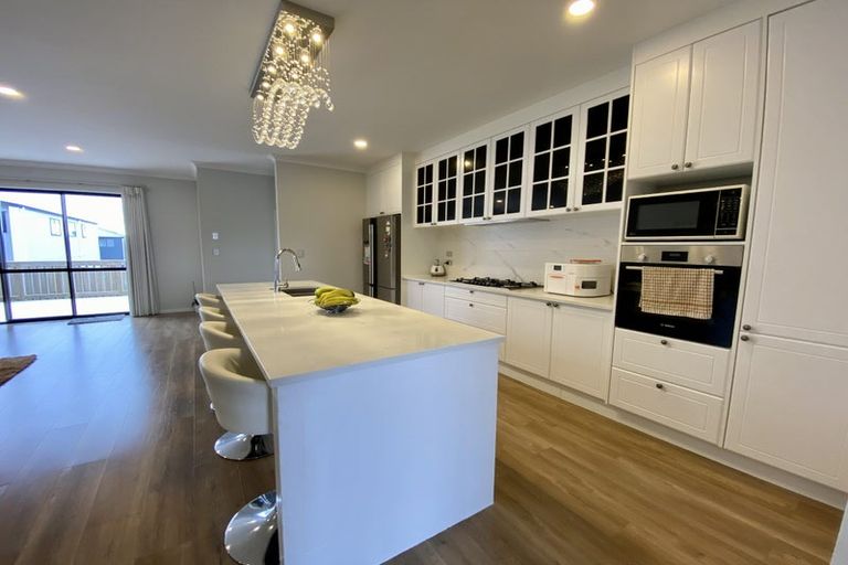 Photo of property in 32 Goodfellow Lane, Flat Bush, Auckland, 2019