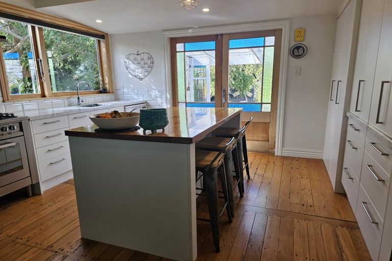 Photo of property in 25 Tainui Street, Somerfield, Christchurch, 8024