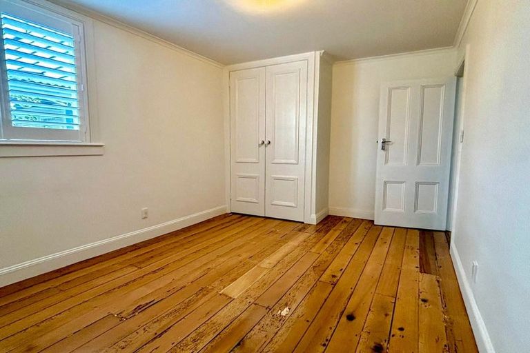 Photo of property in 4 Anne Street, Devonport, Auckland, 0624