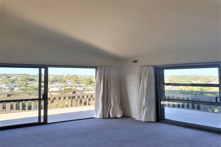 Photo of property in 38 Tree View Avenue, Glenfield, Auckland, 0629