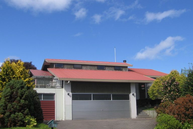 Photo of property in 5 Gladstone Grove, Richmond Heights, Taupo, 3330