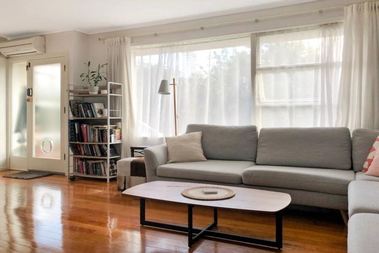 Photo of property in 3/8 Park Avenue, Takapuna, Auckland, 0622