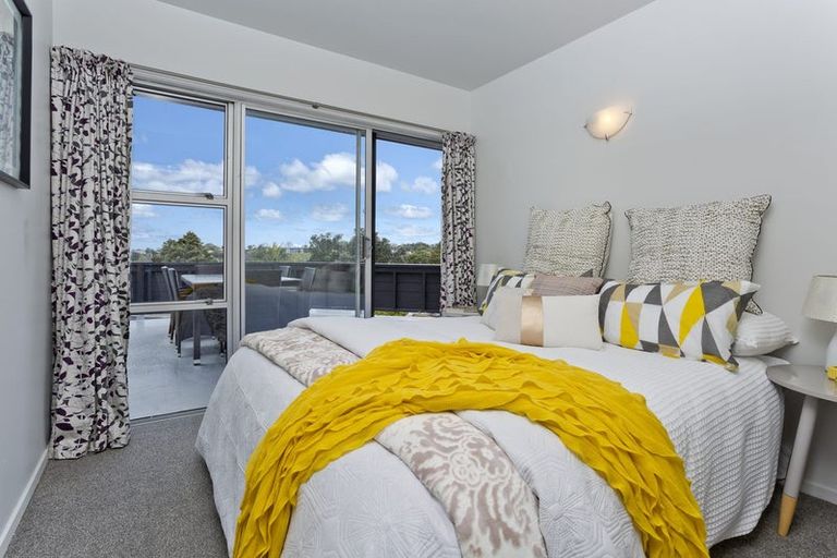 Photo of property in 3 Dunraven Place, Torbay, Auckland, 0630