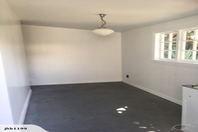 Photo of property in 81 Main Road, Redcliffs, Christchurch, 8081