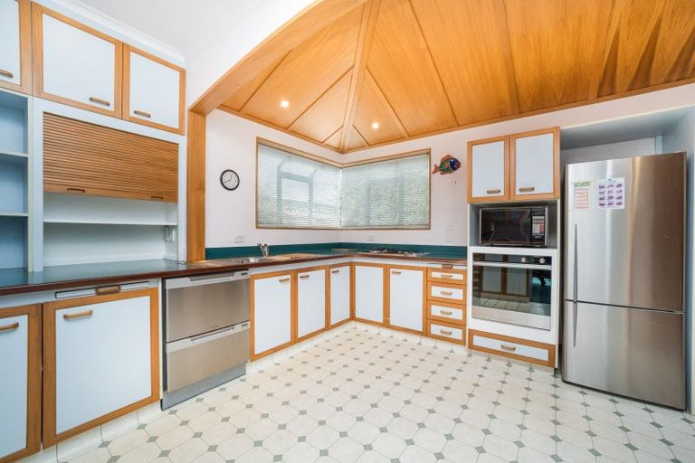 Photo of property in 3 Balcairn Place, Terrace End, Palmerston North, 4410