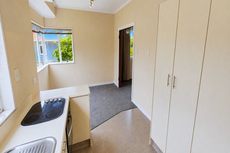 Photo of property in 446 Saint Aubyn Street, Moturoa, New Plymouth, 4310