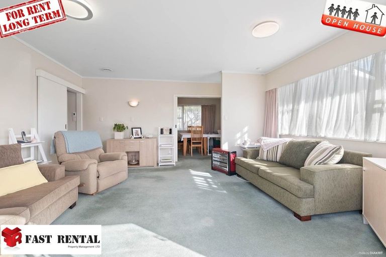 Photo of property in 1/8 Waverley Avenue, Glenfield, Auckland, 0629