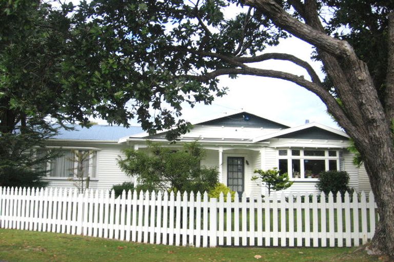 Photo of property in 24 Maire Street, Woburn, Lower Hutt, 5010