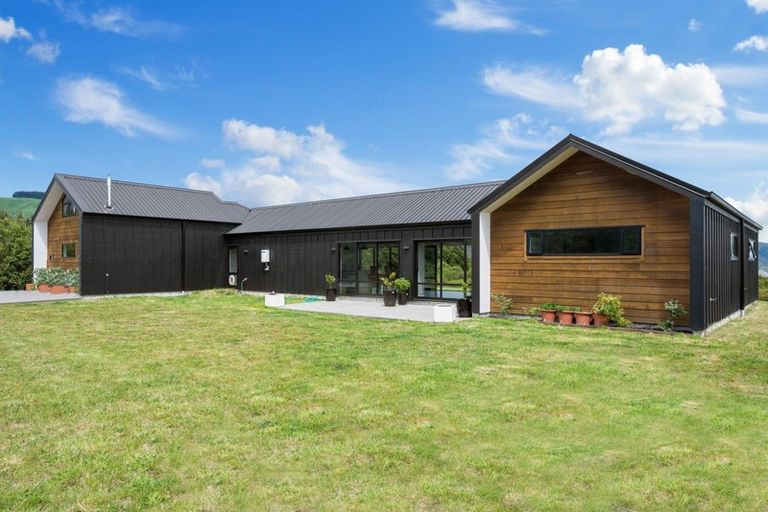 Photo of property in 42 Lacebark Drive, Kinloch, Taupo, 3377