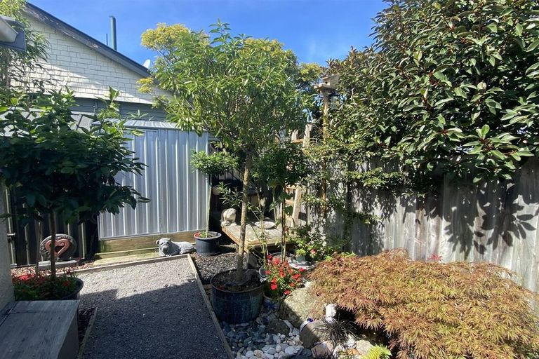 Photo of property in 2 Edward Avenue, Edgeware, Christchurch, 8013