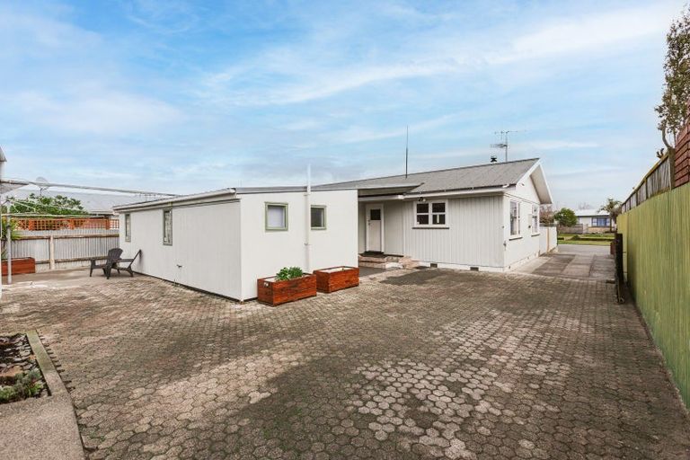Photo of property in 18 Norwich Crescent, Tamatea, Napier, 4112