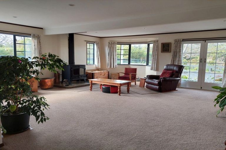 Photo of property in 33 Railway Terrace, Ohau, Levin, 5570