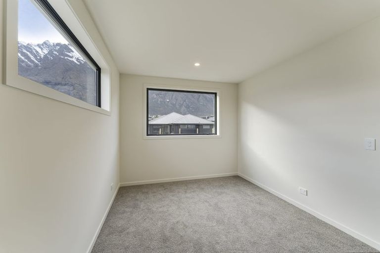 Photo of property in 104 Spur Ridge Rise, Jacks Point, 9371