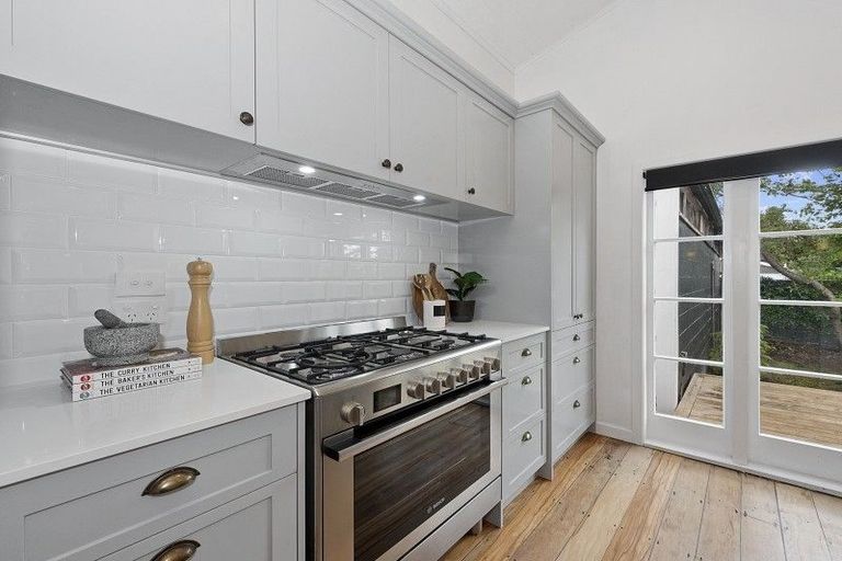 Photo of property in 21 Piako Road, Claudelands, Hamilton, 3214