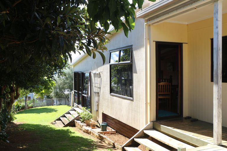 Photo of property in 11 Grey Street East, Mangonui, 0420