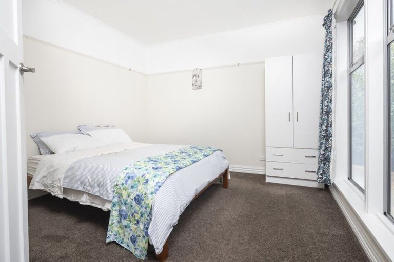 Photo of property in 10 Aitken Place, Mornington, Dunedin, 9011
