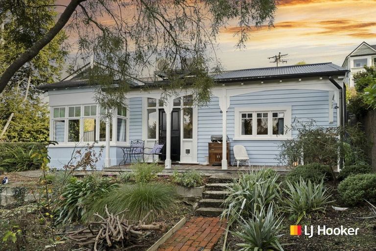 Photo of property in 27 Bruce Street, Roslyn, Dunedin, 9011