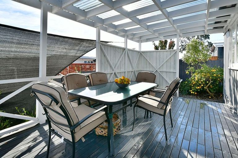 Photo of property in 2b Iris Street, Snells Beach, 0920