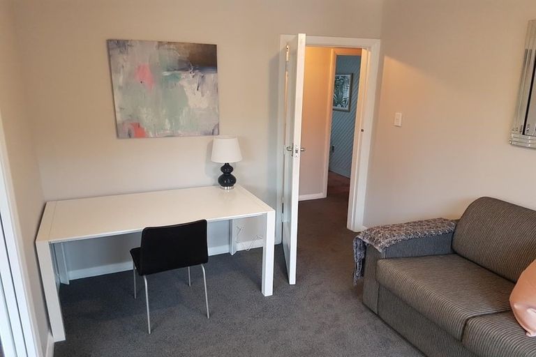 Photo of property in 77 Innes Road, St Albans, Christchurch, 8052