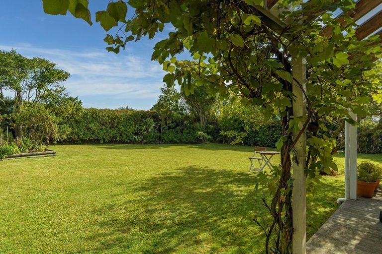 Photo of property in 11 Pillans Road, Otumoetai, Tauranga, 3110