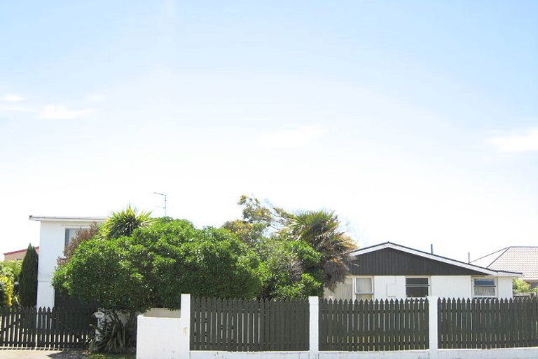 Photo of property in 3 Ballance Street, Waimairi Beach, Christchurch, 8083