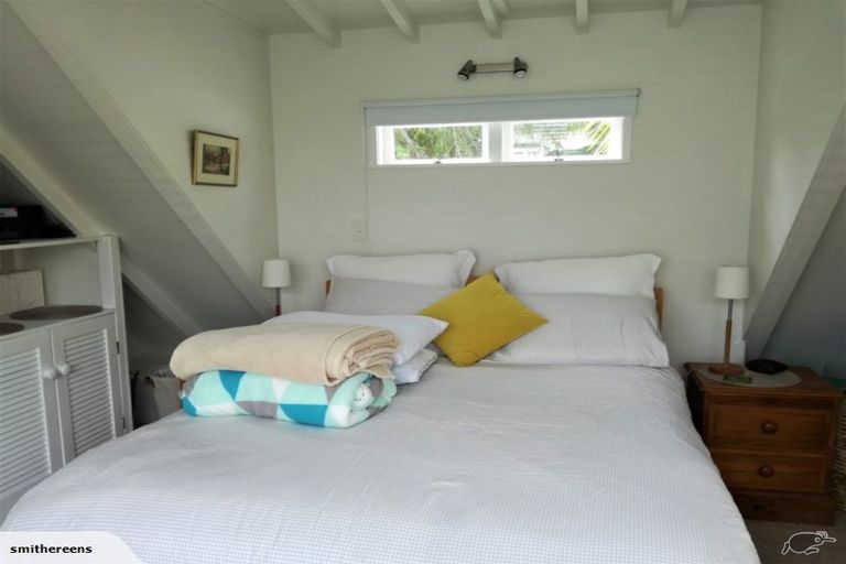 Photo of property in 27 Hastings Parade, Devonport, Auckland, 0624