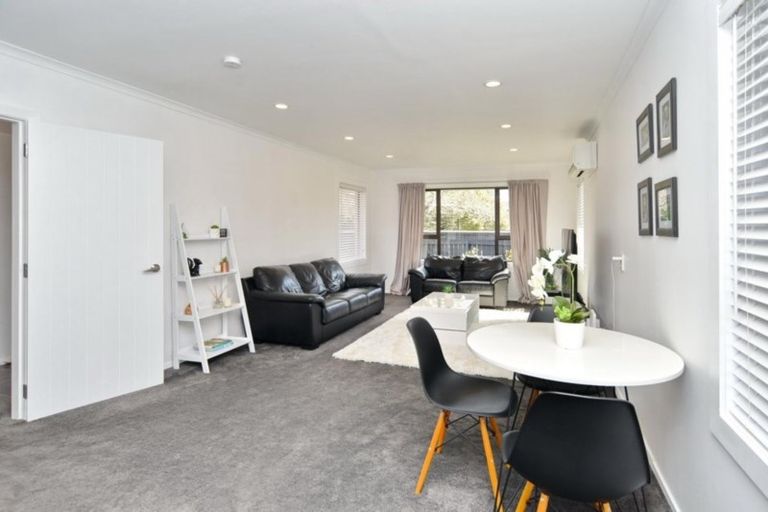 Photo of property in 58 Bentley Street, Russley, Christchurch, 8042