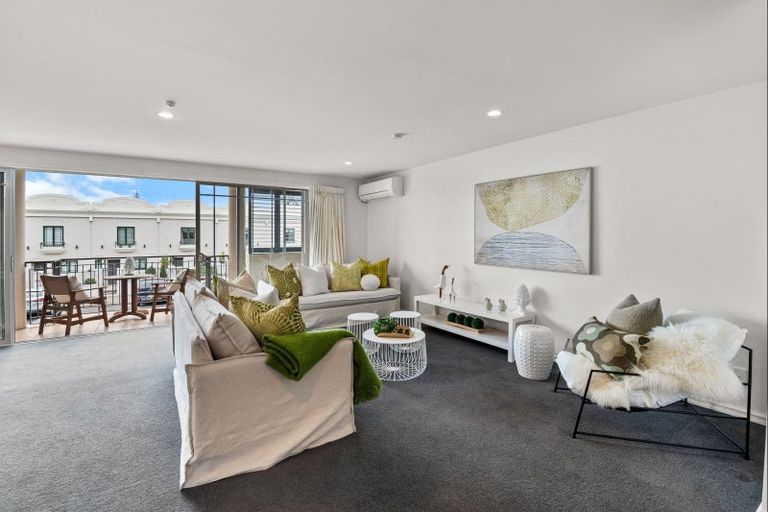 Photo of property in Admiralty Courts, 14/42 Marriner Street, Sumner, Christchurch, 8081