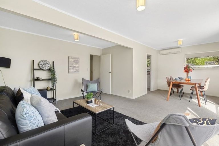 Photo of property in Main Road, Titahi Bay, Porirua, 5022