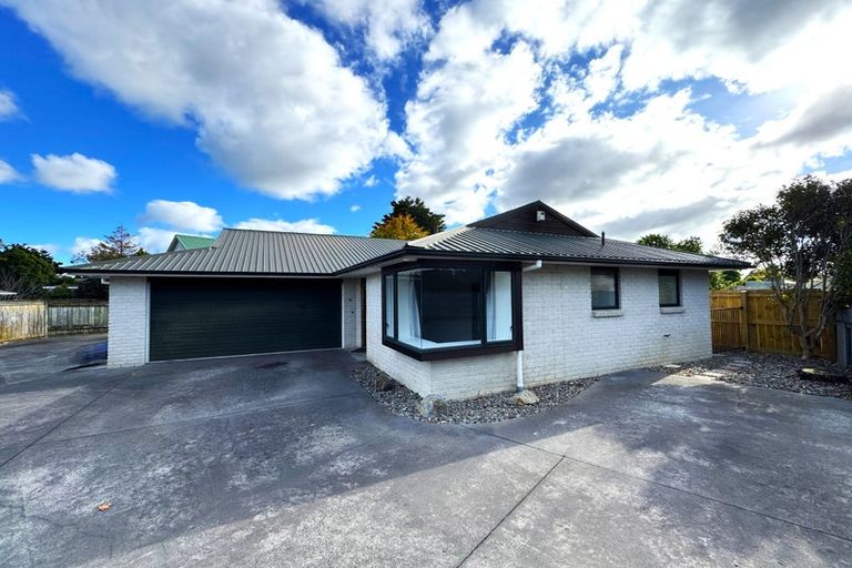 Photo of property in 7b Harrow Place, Hokowhitu, Palmerston North, 4410