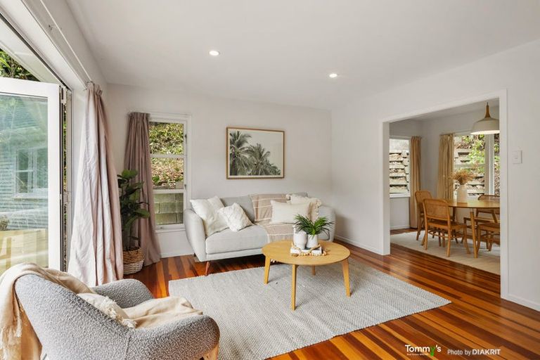 Photo of property in 17 Beach Street, Island Bay, Wellington, 6023