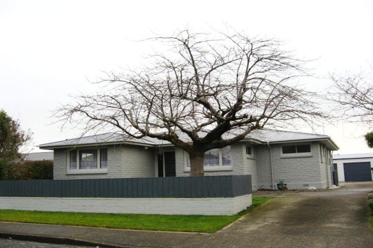 Photo of property in 26 Pine Crescent, Hargest, Invercargill, 9810