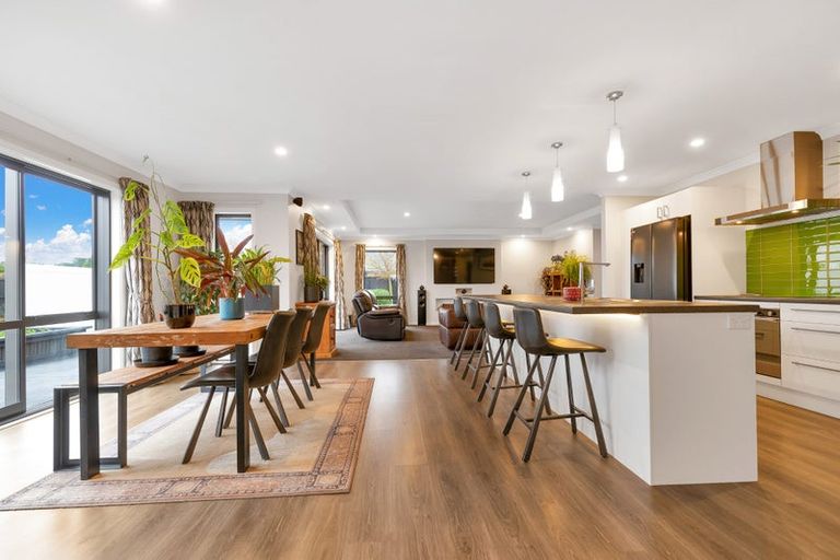 Photo of property in 63 Willowside Place, Amberley, 7410