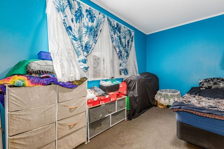 Photo of property in 25 Loongana Street, Waitangirua, Porirua, 5024