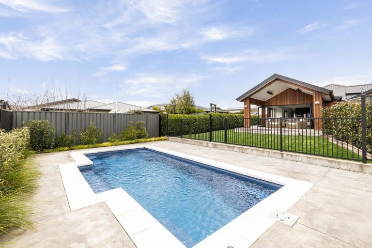 Photo of property in 5 Rich Rise, Havelock North, 4130