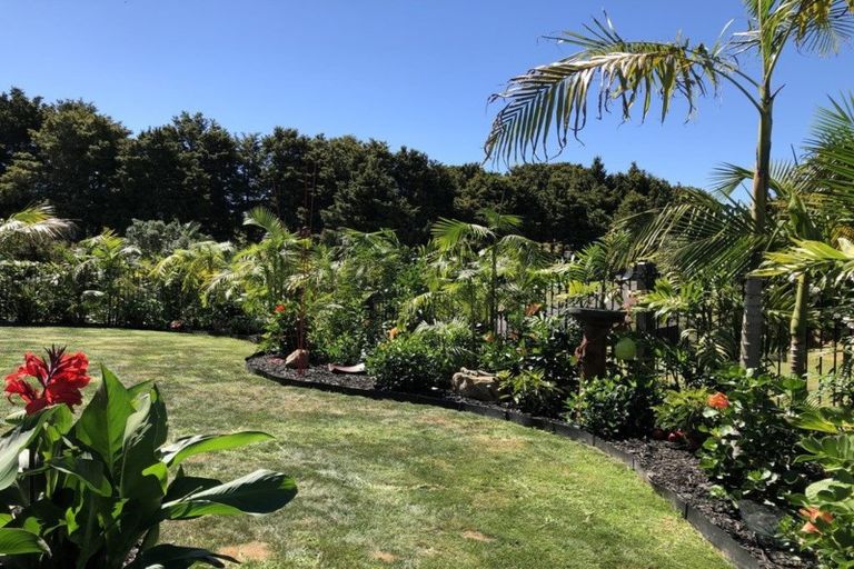 Photo of property in 21 Amsharlo Drive, Kerikeri, 0230