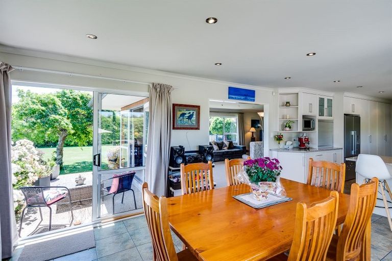 Photo of property in 2058 Pakowhai Road, Pakowhai, Napier, 4183