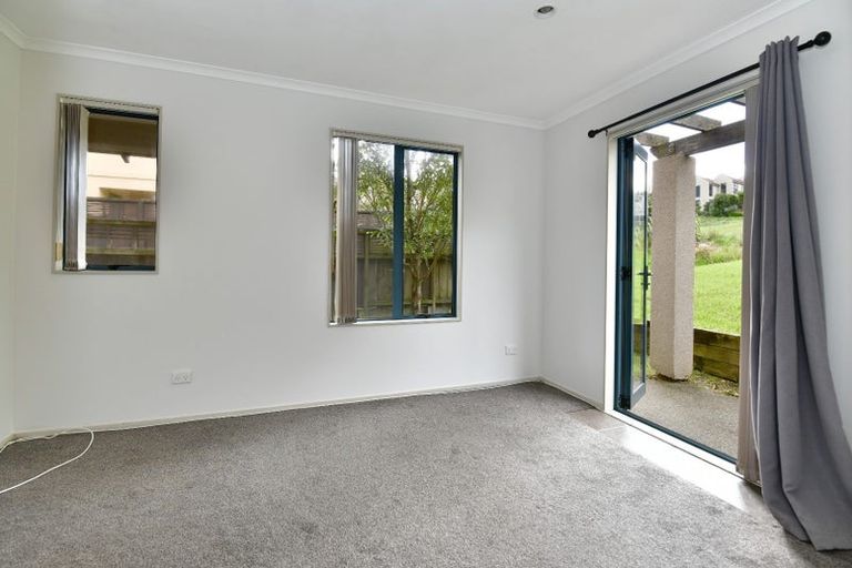 Photo of property in 33 Midshipman Court, Gulf Harbour, Whangaparaoa, 0930