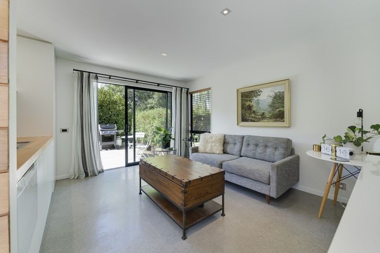 Photo of property in 1 Larkins Way, Arthurs Point, Queenstown, 9371