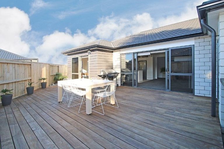 Photo of property in 42 Marion Crescent, Papamoa Beach, Papamoa, 3118