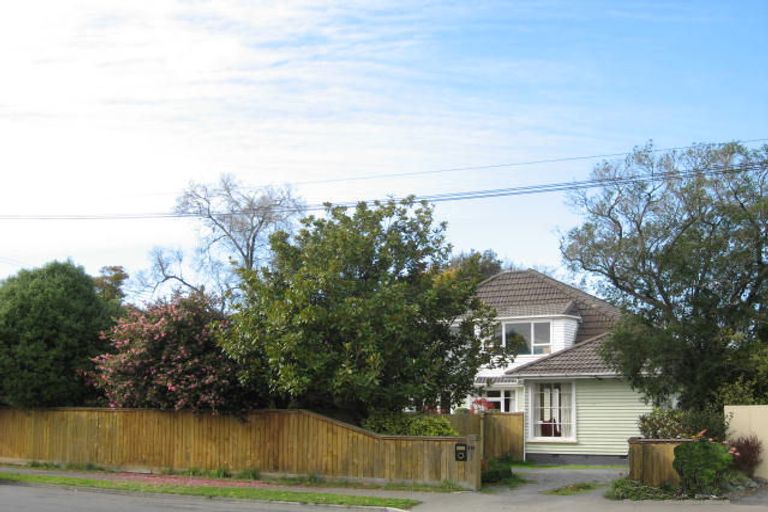 Photo of property in 216 Ilam Road, Ilam, Christchurch, 8041