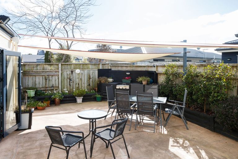 Photo of property in 5 Virginia Grove, Milson, Palmerston North, 4414